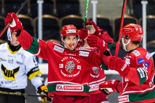 Modos Max Tjernström jublar