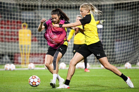 Beata Kollmats and Stine Larsen