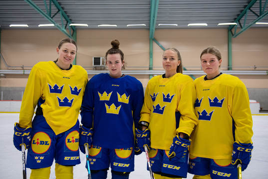 Brynäs Josefin Bouveng, Emma Muren, Mina Waxin och Maja
