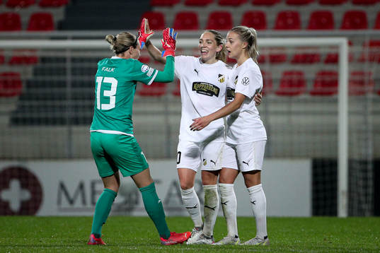 Players of Häcken celebrate