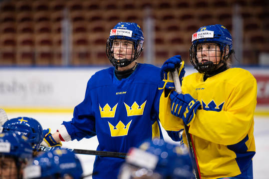 Linnea Andersson och Felizia Wikner-Zienkiewicz