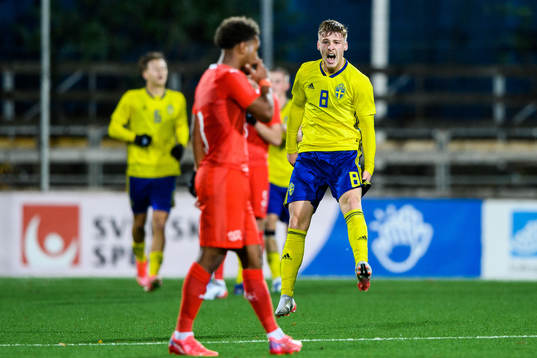 Sveriges Markus Björkqvist jublar