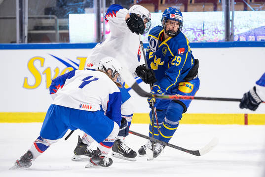 Olivia Carlsson of Sweden