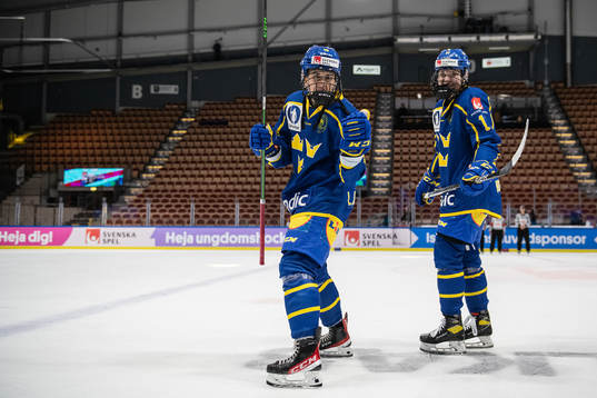 Linnea Johansson and Josefin Bouveng of Sweden celebrate