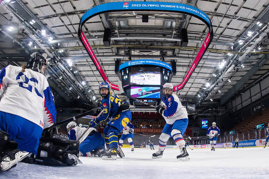 Olivia Carlsson of Sweden and Lenka Curmova of Slovakia