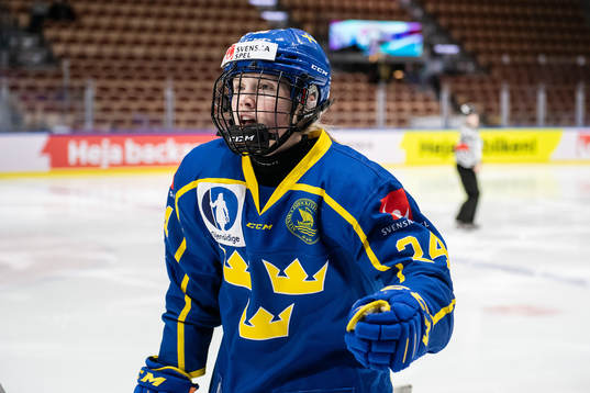 Felizia Wikner-Zienkiewicz of Sweden celebrates