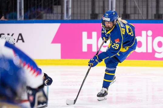 Olivia Carlsson of Sweden