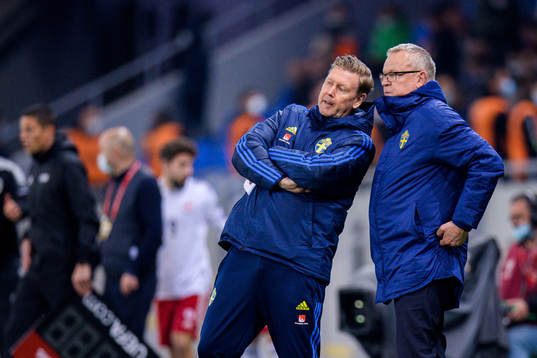 Assistant coach Peter Wettergren and head coach Janne