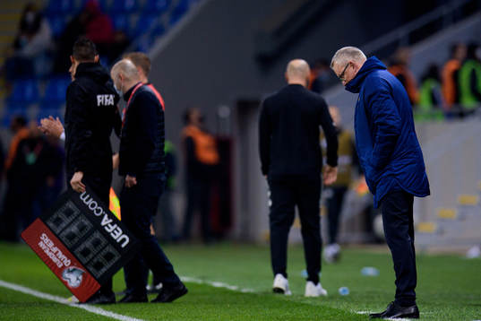 Head coach Janne Andersson of Sweden looks dejected