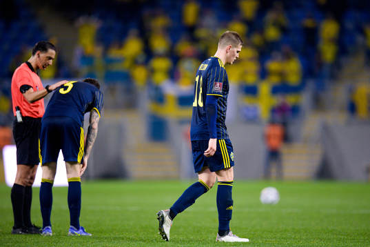 Victor Nilsson Lindelöf and Joakim Nilsson of Sweden looks