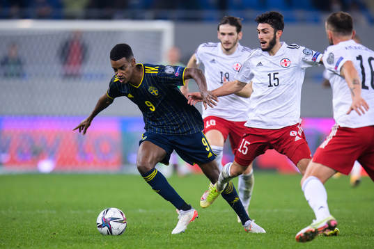 Alexander Isak of Sweden and Irakli Azarov of Georgia