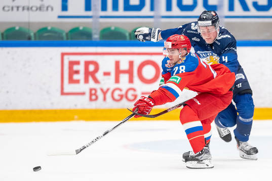 Alexander Pashin of Russia and Ville Ottovainen of Finland