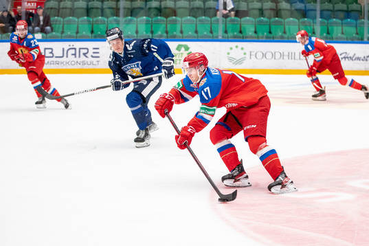 Oliver Kapanen of Finland and Alexander Kiskaov of Russia