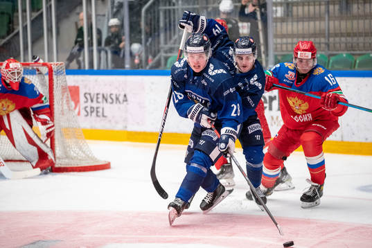 Olli Nikupeteri and Juuso Mäenpää of Finland and Daniil