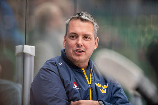Tomas Montén, head coach, of Sweden