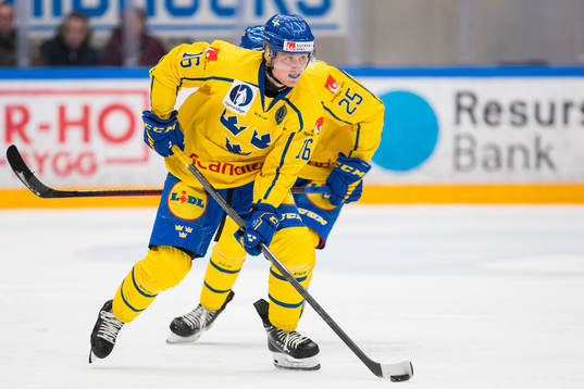 Oskar Magnusson of Sweden