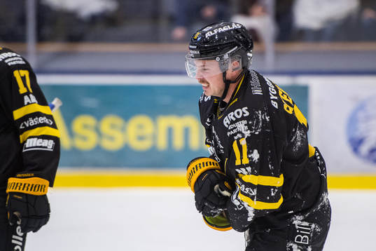Västerås Anton Svensson har ont