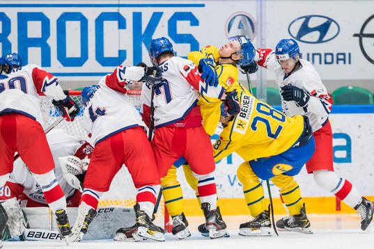 Albert Sjöberg of Sweden in action with Maten Pinkas of