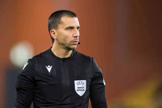 Referee Dumitri Muntean