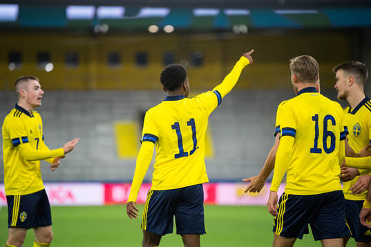 Anthony Elanga of Sweden celebrates