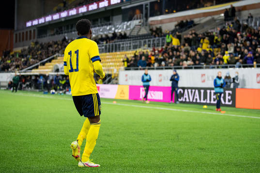 Anthony Elanga of Sweden celebrates
