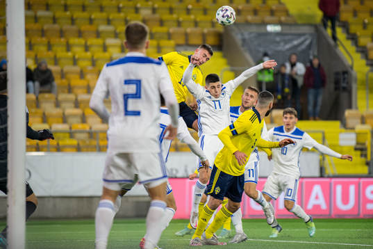 Tim Prica of Sweden and David Colic of Bosnia-Herzegovina
