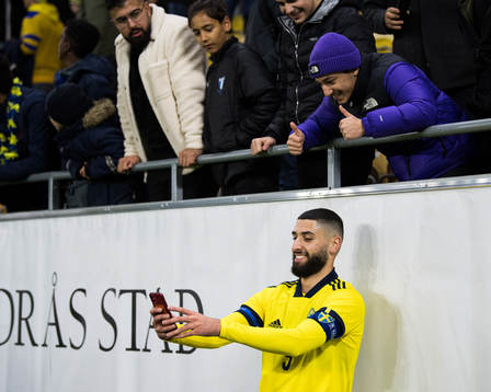 Aiham Ousou of Sweden celebrates with spectators