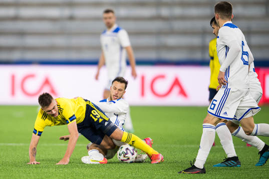 Tim Prica of Sweden and Andrej Dokanovic of