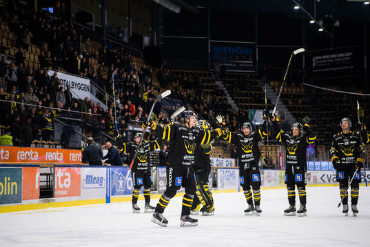 Västerås Jimmie Jansson och Västerås jublar