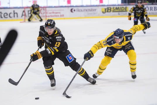 Västerås Mikael Hakkarainen och Södertäljes Simon
