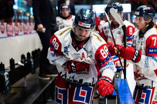Västerviks Skyler McKenzie lämnar