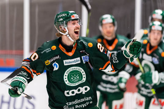 Kristianstads Erik Flood jublar