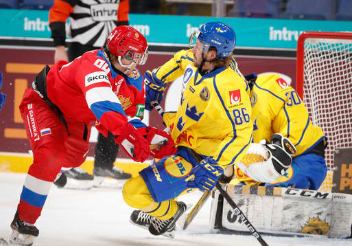 Vasili Ponomaryov of Russia and Mathias Bromé of Sweden