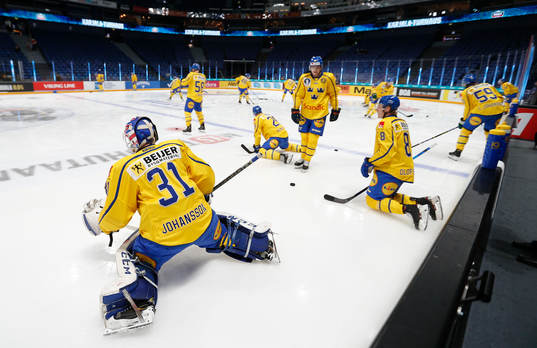 Lars Johansson of Sweden