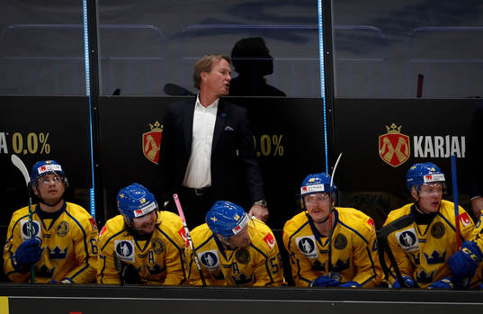 Head Coach Johan Garpenlöv of Sweden