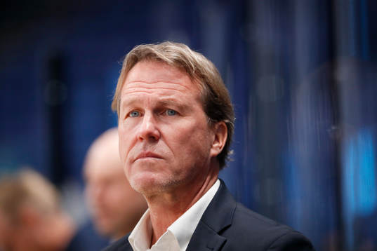 Head Coach Johan Garpenlöv of Sweden