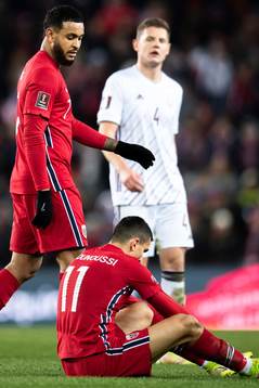 Joshua King and Mohamed Elyounoussi of Norway look dejected
