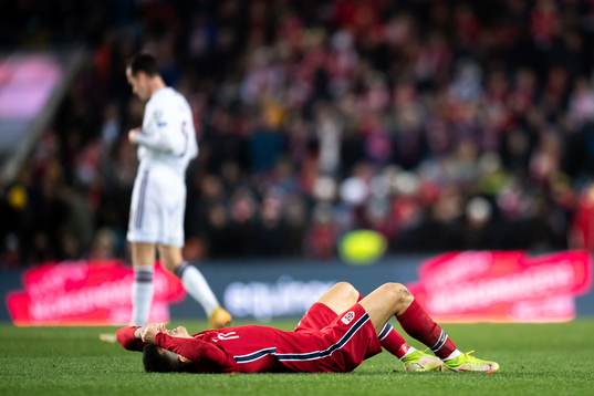 Mohamed Elyounoussi of Norway looks dejected
