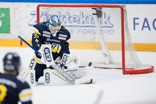 s målvakt Filip Larsson