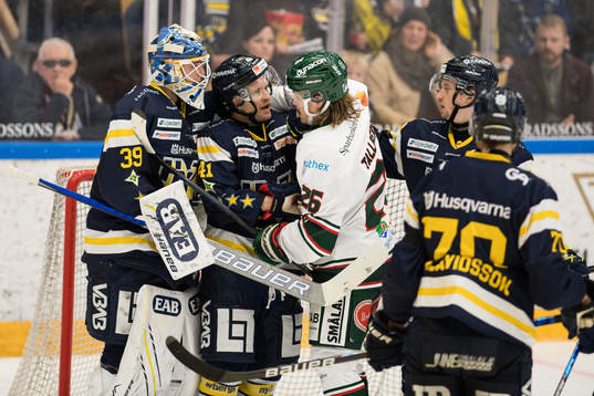 s Chad Billins och Tingsryds Kim Tallberg