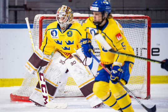 goalkeeper Emma Söderberg of Sweden