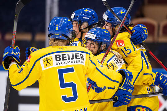 Linnea Hedin of Sweden celebrates