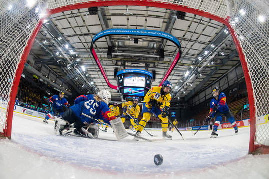 Emma Nordin of Sweden scores behind goalkeeper Inhye Jang