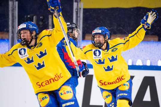 Sara Hjalmarsson and Olivia Carlsson of Sweden celebrate