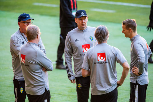 Head coach Janne Andersson and assistant coach Peter