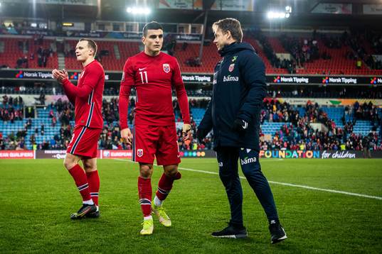 Mohamed Elyounoussi of Norway looks dejected