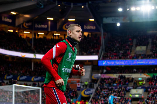 Julian Ryerson of Norway warms up