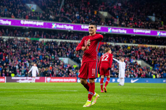 Mohamed Elyounoussi of Norway celebrates