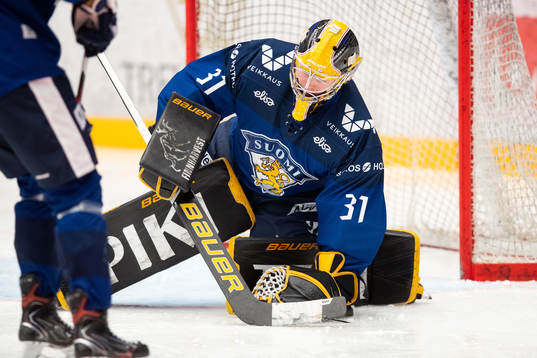 Goalkeeper Juha Jatkola of Finland