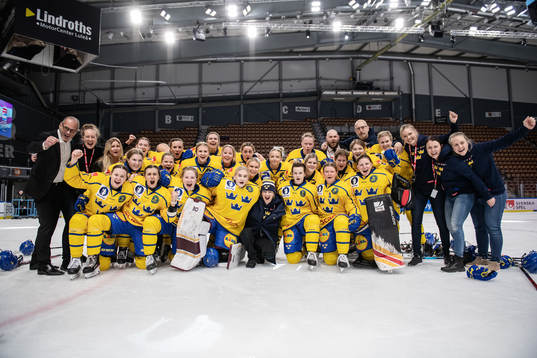 Team Sweden celebrate